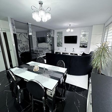 Apartament Glamour Gniezno Buitenkant foto