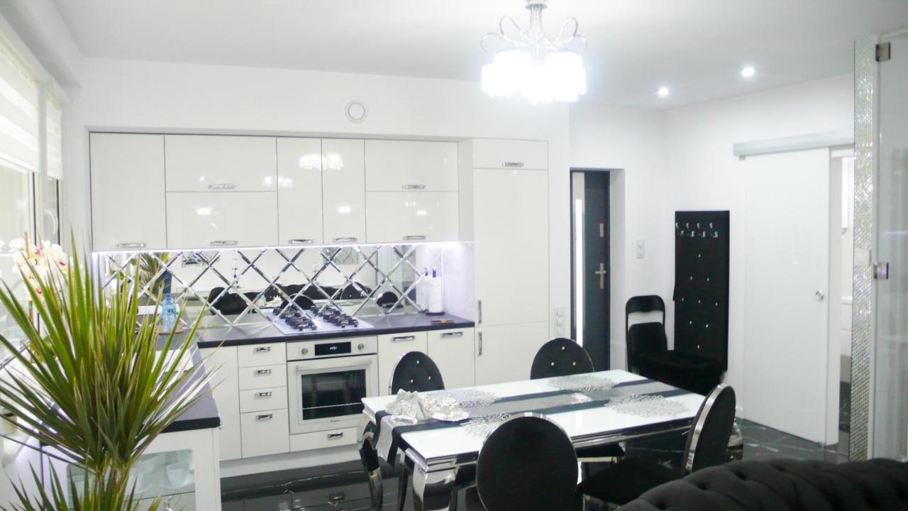 Apartament Glamour Gniezno Buitenkant foto