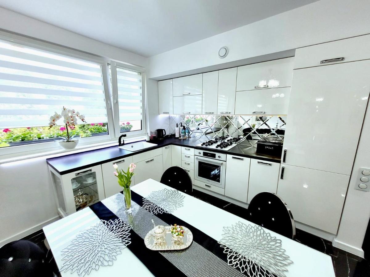 Apartament Glamour Gniezno Buitenkant foto
