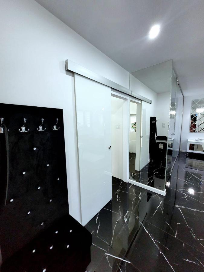 Apartament Glamour Gniezno Buitenkant foto