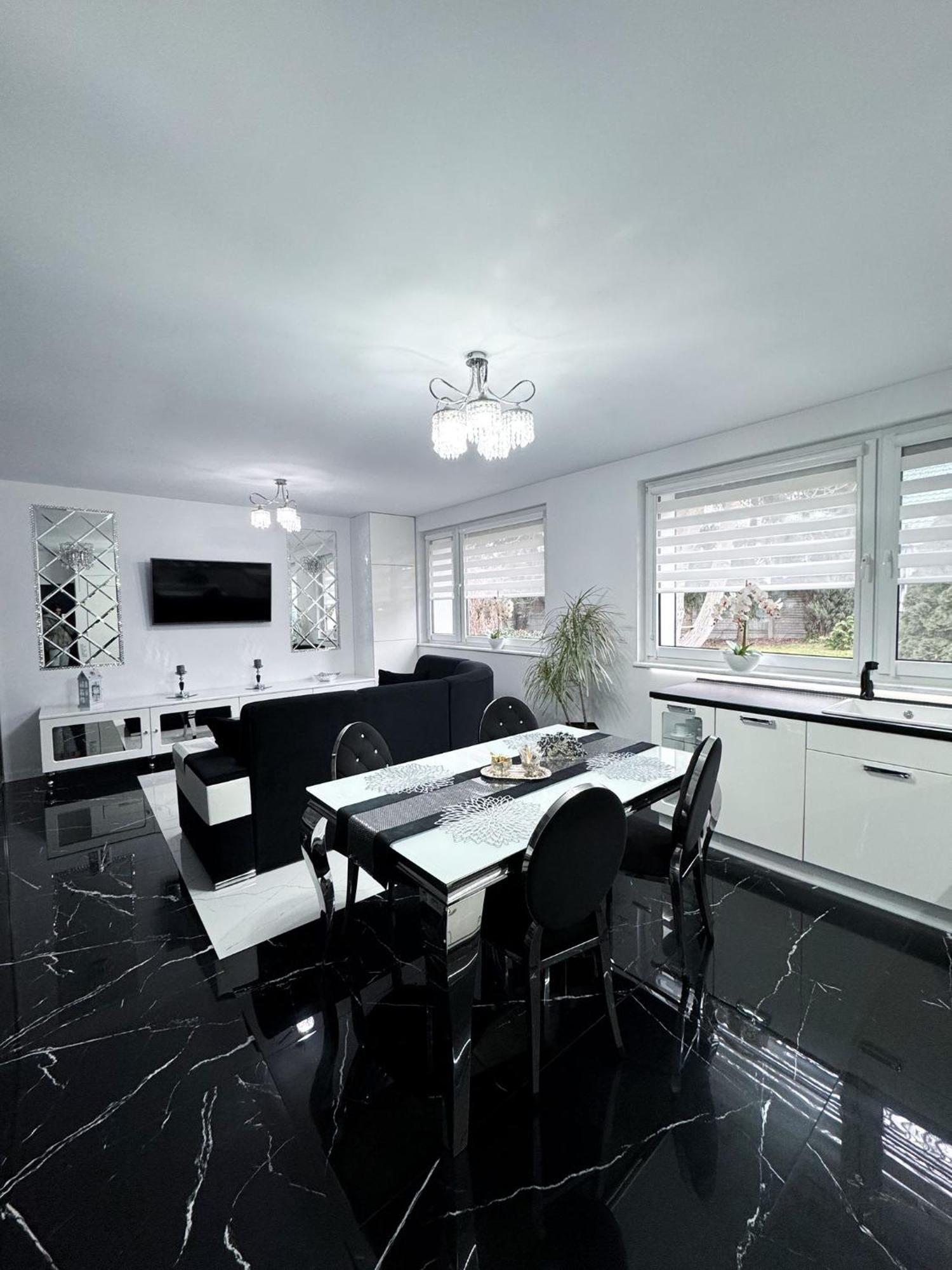 Apartament Glamour Gniezno Buitenkant foto